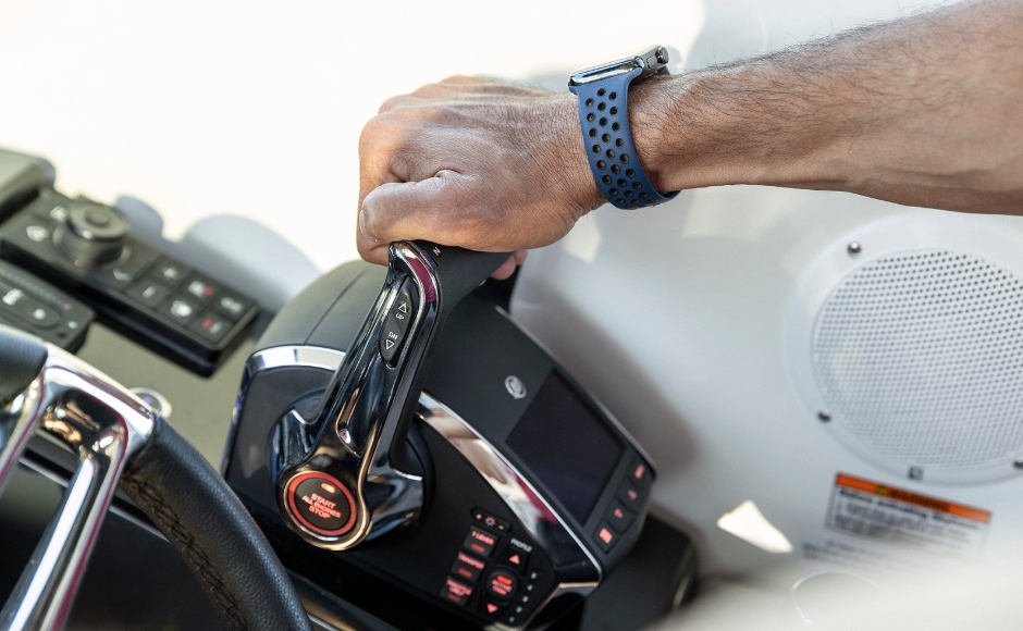 Mercury DTS; the next-generation Digital Throttle & Shift system is the top control for a top engine